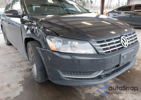 2015 Volkswagen Passat 2.0L Tdi Se из США, поврежденный, VIN 1VWBV7A32FC069594